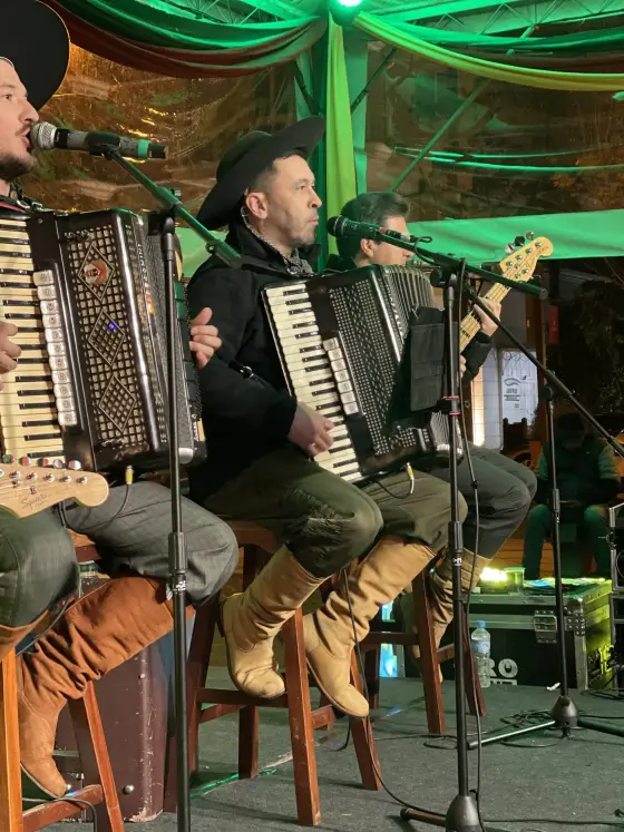 Ao vivo com o Grupo Tarca — foto 6
