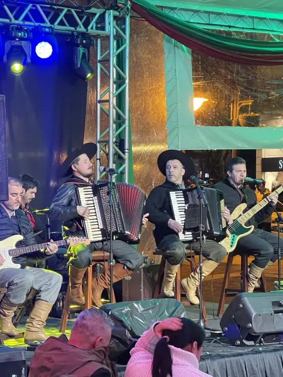 Ao vivo com o Grupo Tarca