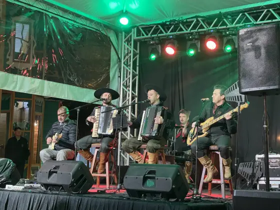 Ao vivo com o Grupo Tarca